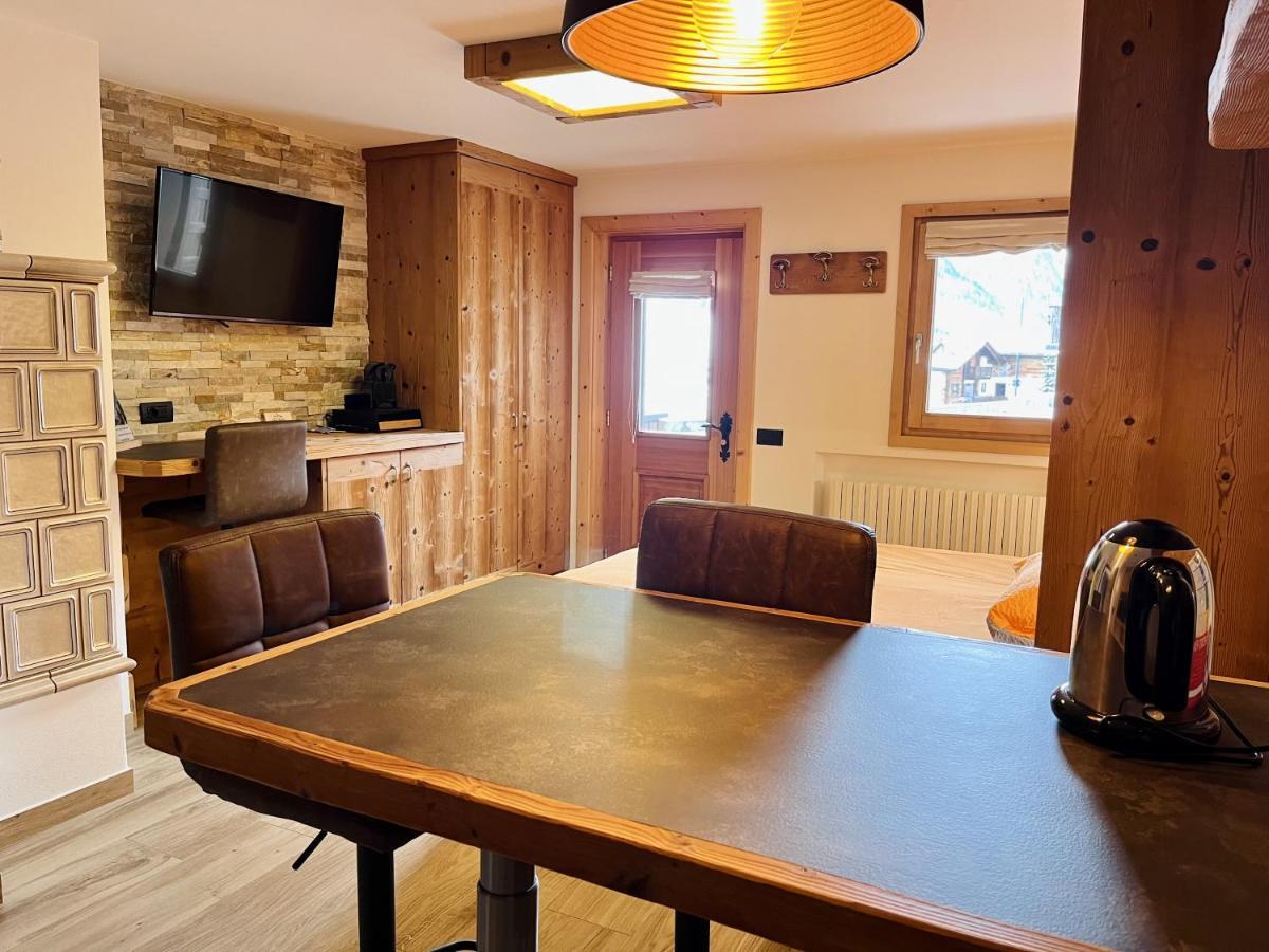 Chalet Nicolin Livigno Exteriör bild