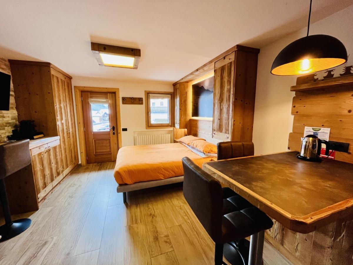 Chalet Nicolin Livigno Exteriör bild